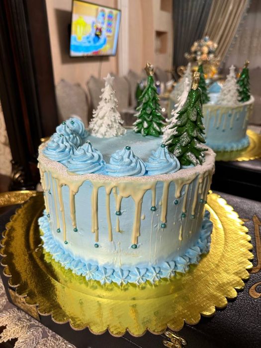 Домашние торты и оформление шарами