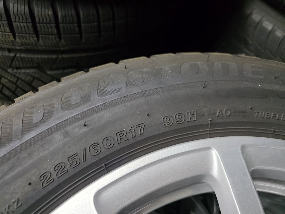 4бр Зимни гуми 225 60 17- Bridgestone DOT 2023