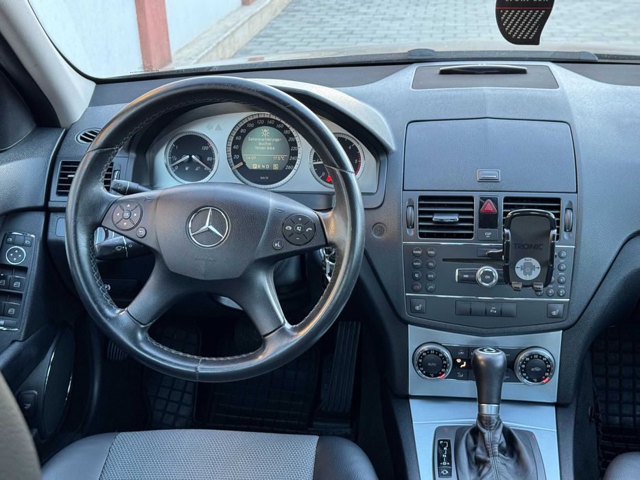 Autoturism Mercedes Benz C-Class