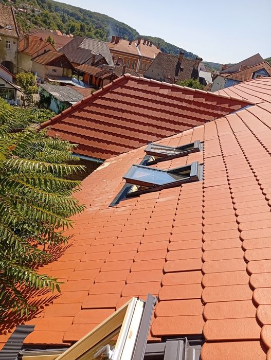 Executam acoperisuri tiglă metalica si ceramică reparatii si montaj