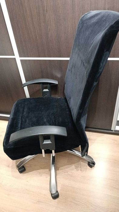 Scaun de birou cu husa