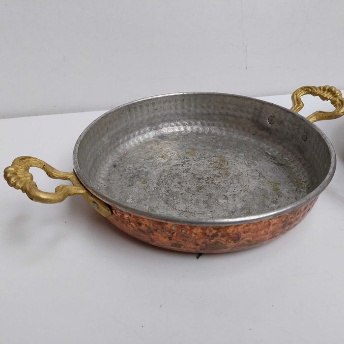 НАЙ ДОБРАТА ОФЕРТА Стари турски медни съдове