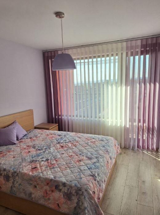 Двустаен апартамент, под наем, Център