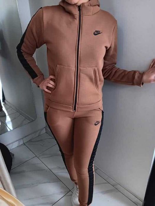 дамски спортни екипи различен Бранд