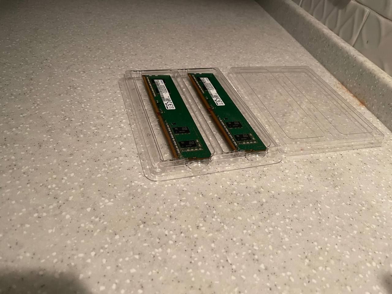 Продам оперативную память (DDR4)