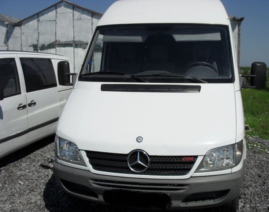Dezmembrez Mercedes Sprinter 2.2CDI 2000 - 2006