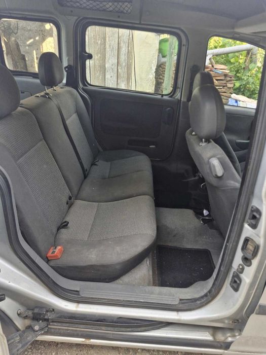 Opel Combo CDTI Motor 1,7. Consum mic..5,5  %