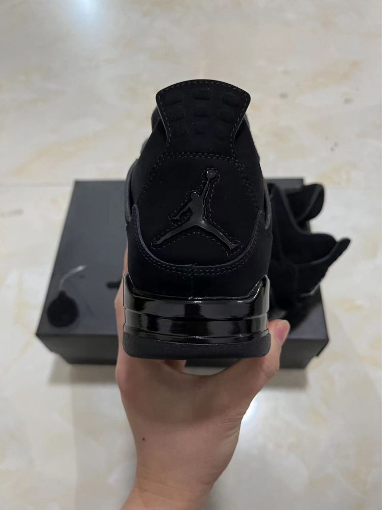 Air Jordan 4 Retro “Black Cat”