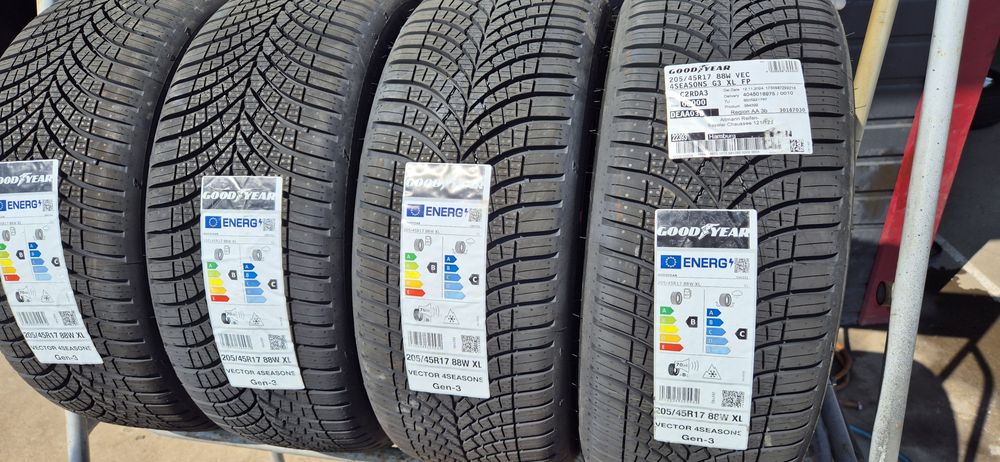 205 45 17 Goodyear Allseason