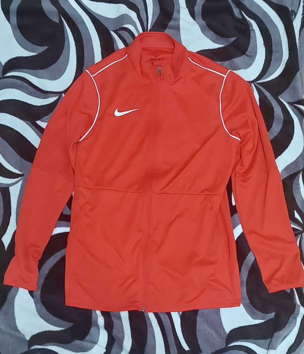 Vand bluza nike L