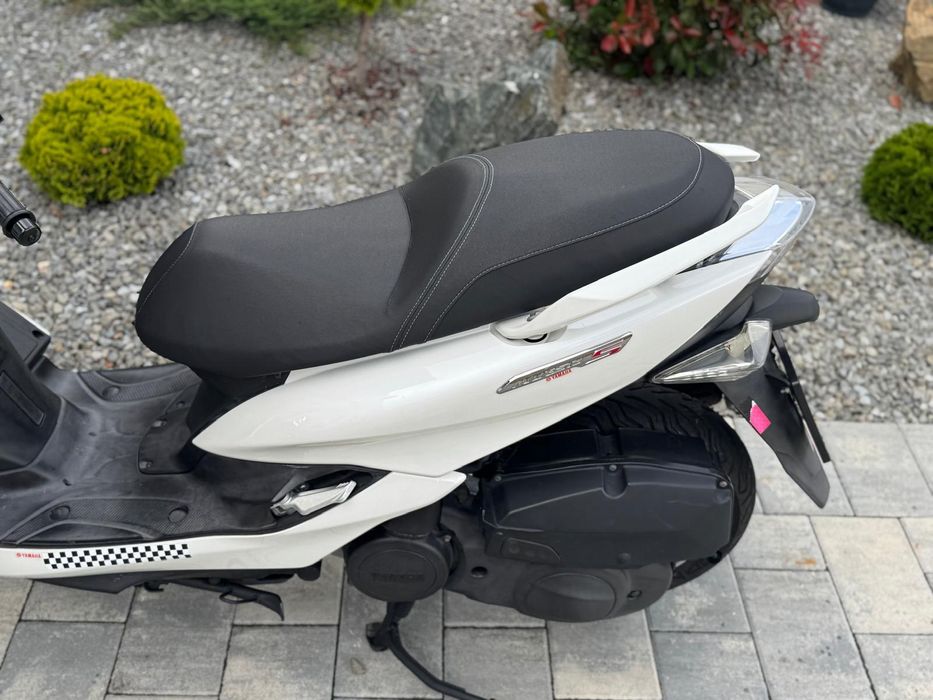 Yamaha Majesty 125  nu pcx 125 n max 125