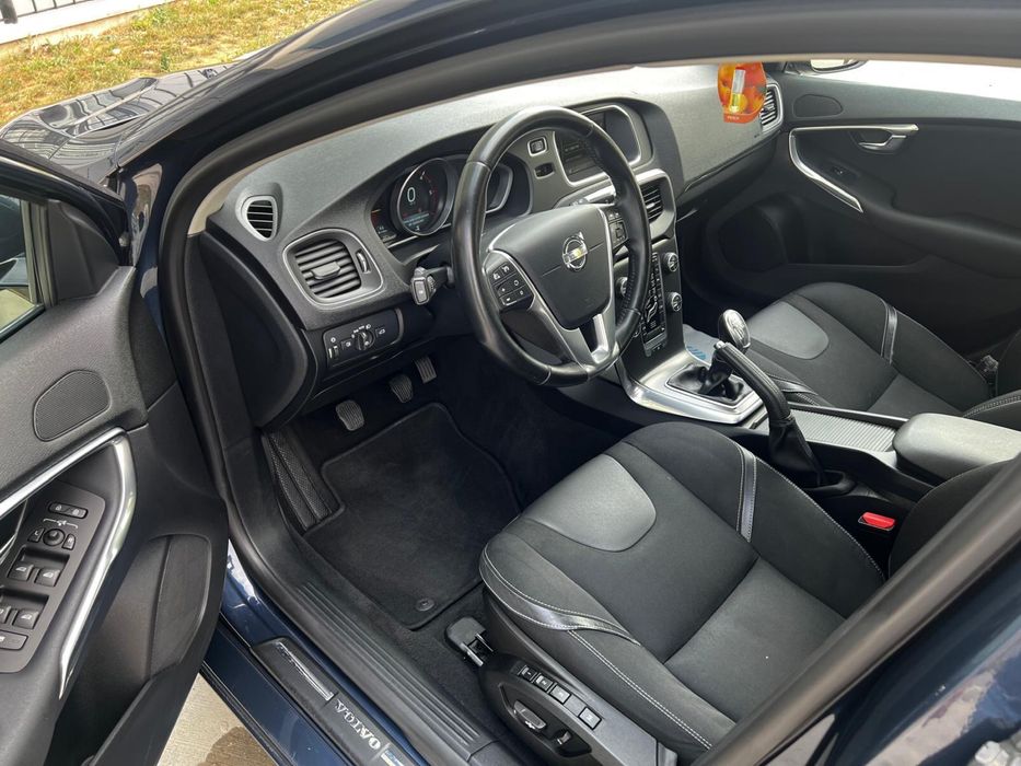 Volvo v40 motor 1,6 diesel 2013