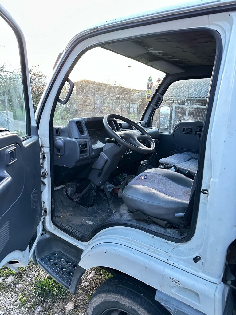 Vând camioneta  basculabila