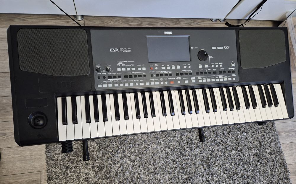 Orga KORG PA 600