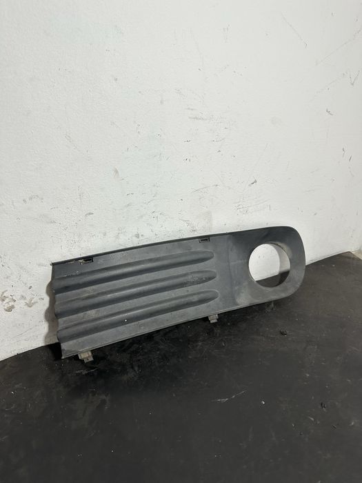 Grila proiector ceata stanga Vw Transporter T5 | 7H0807489