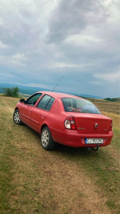 Vand sau dezmembrez RENAULT SYMBOL AN 2007 motor euro 4 defect motor