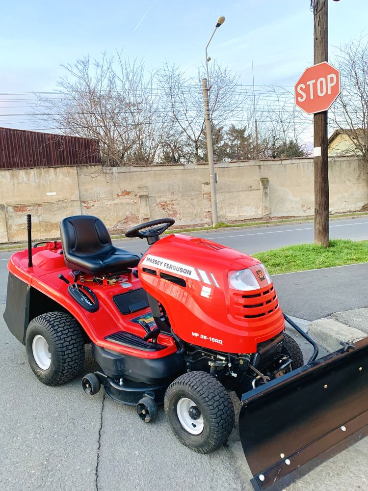 Tractoras de tuns iarba Profesionale Funyirotraktor Oradea