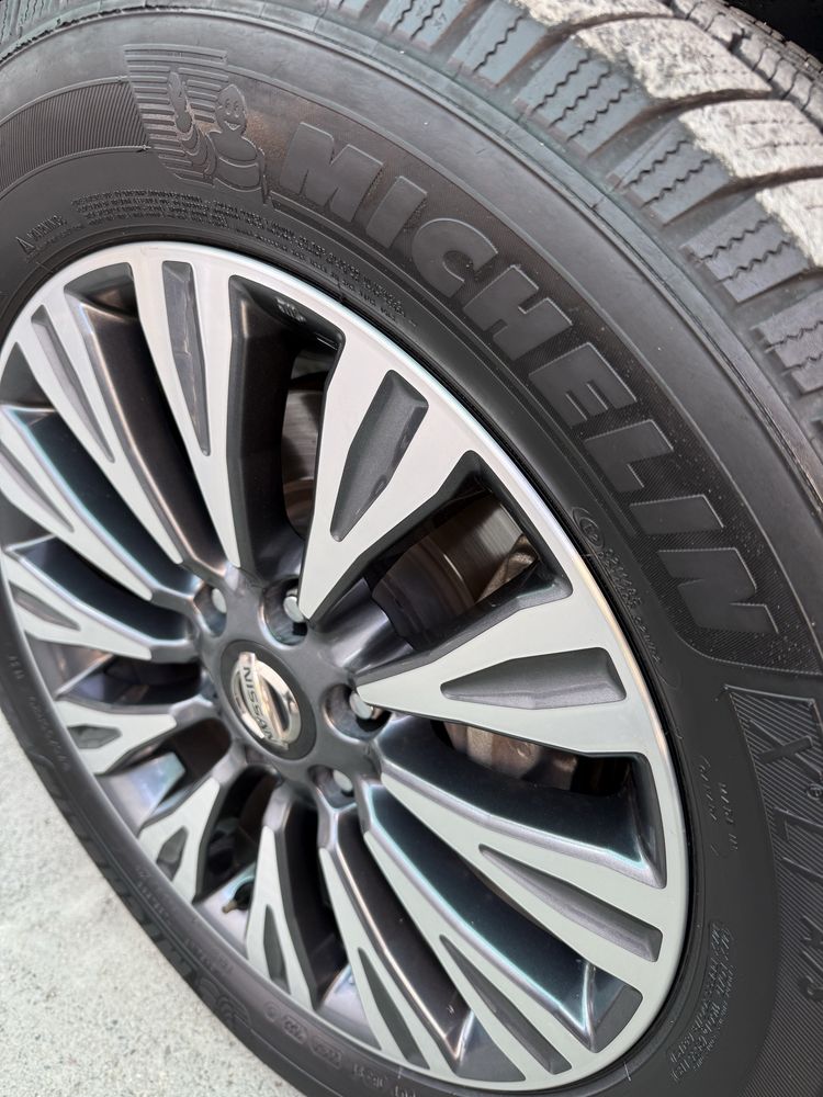 2019 Nissan patrol platinum sotiladi ,7 orindiqli ideal moshina