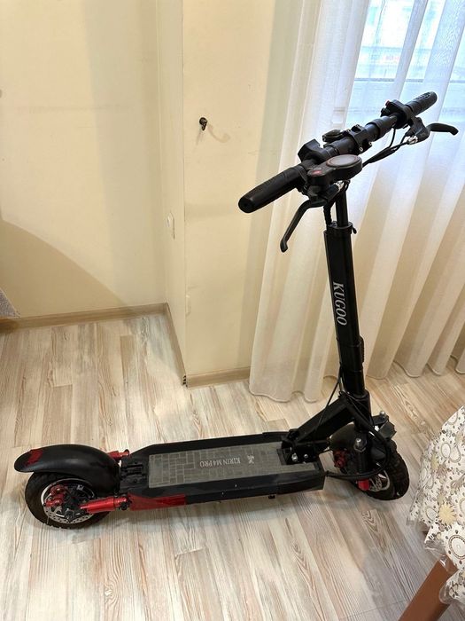 Kugoo pro M4 електрическа тротинетка