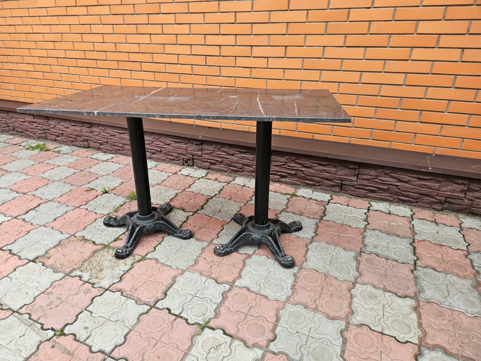 Продам столы под мрамор