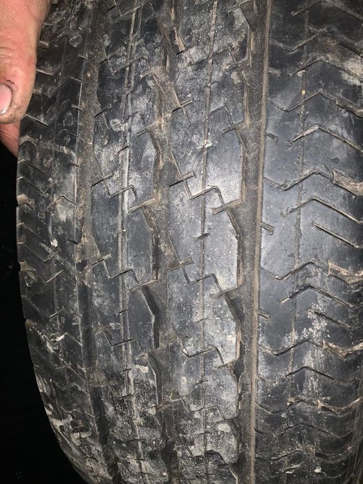 Продам Шины  размер 225/70 R15C