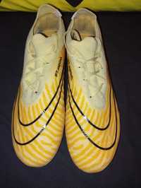 Футболни обувки Phantom