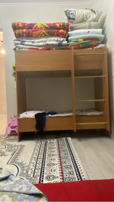 Продам двухярусный кровать
