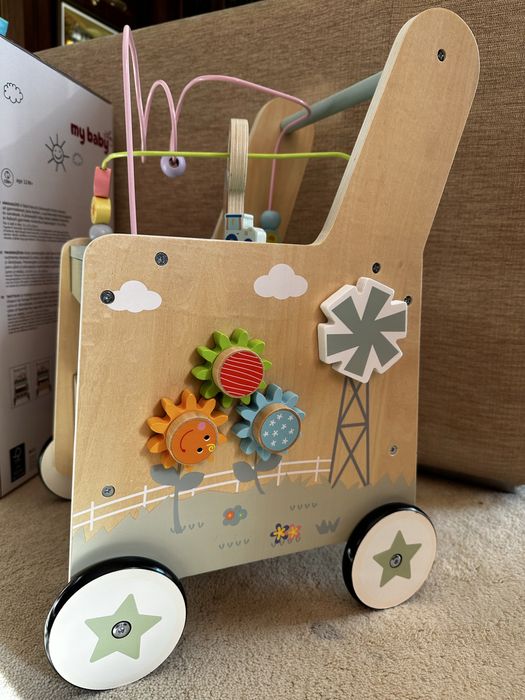 Дървена проходилка с активности