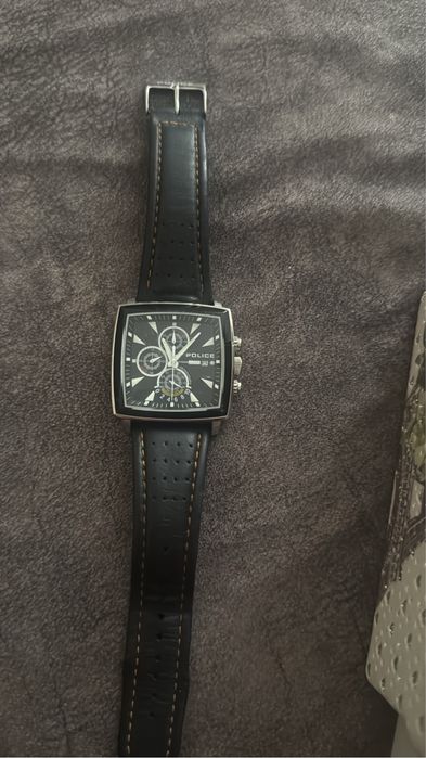 Продам часы Police оригинал
