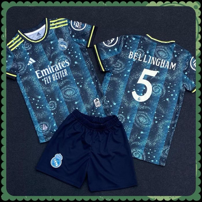 Tricou+pantaloni scurti de fotbal pt copii