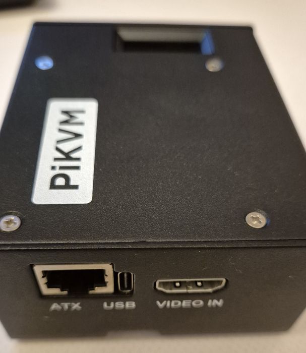 PiKVM V3  Pre ansamblat cu Raspberry Pi 4 cu 8Gb ram inclus in device