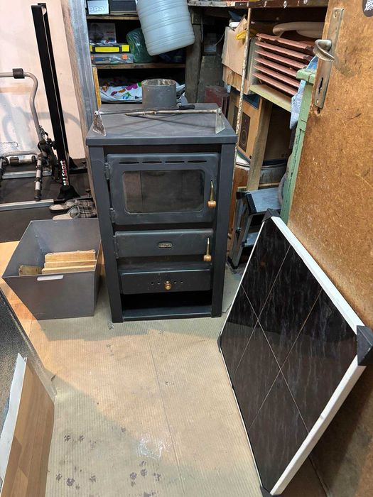 Камина Прити на дърва