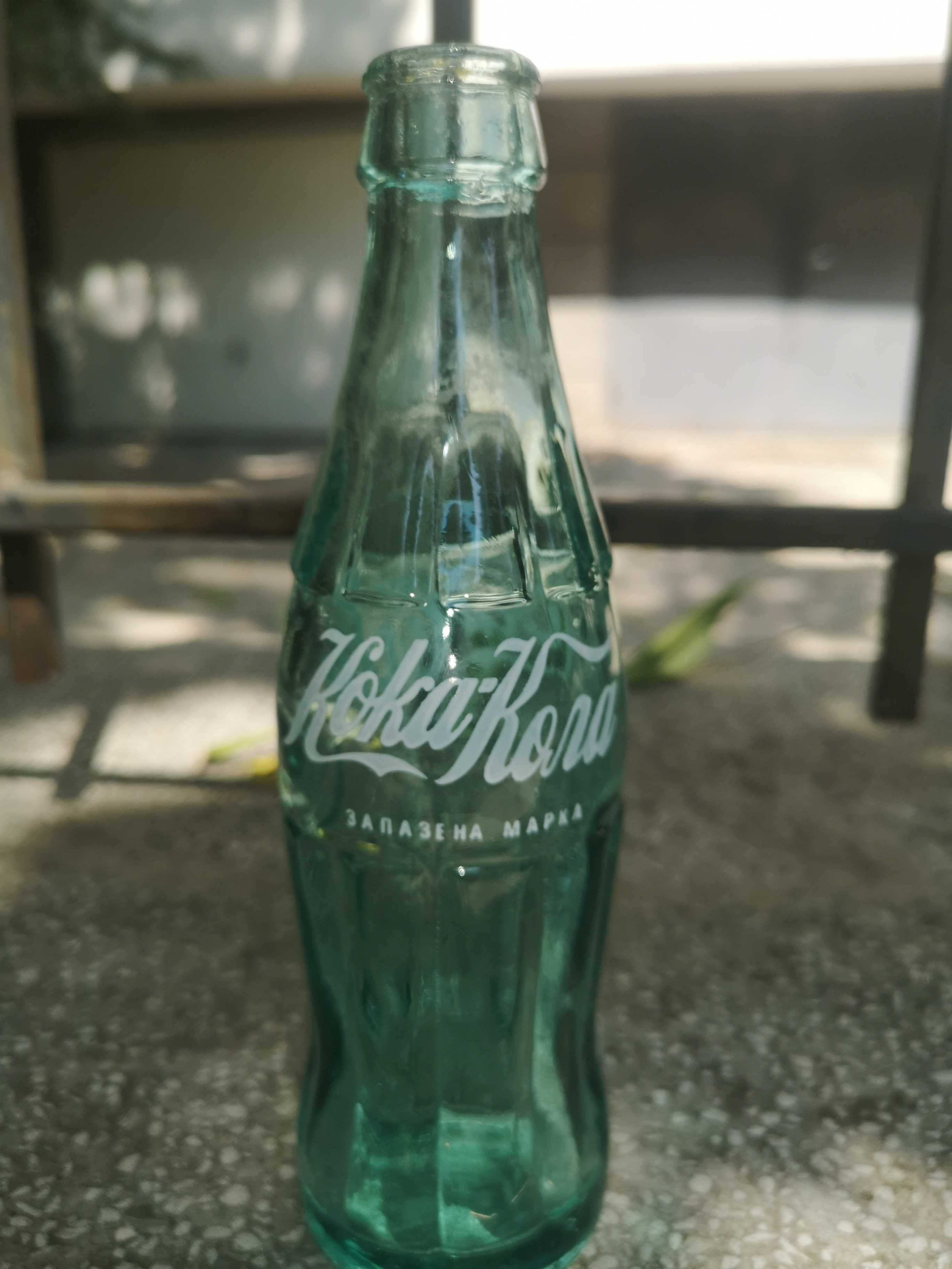 Стъклени бутилки Кока Кола с надпис на Български