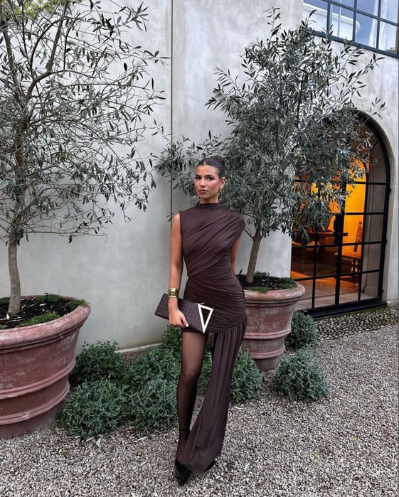 Вечерное тонкое платье