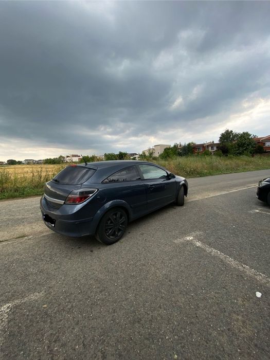 Opel Astra H GTC