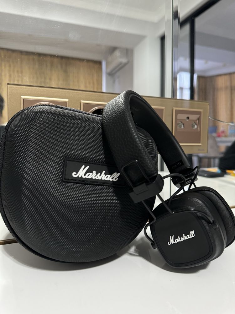Наушники Marshall Major IV
