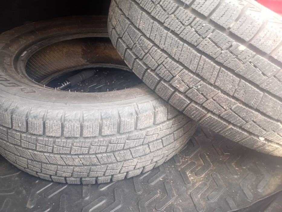 Продам шины машин