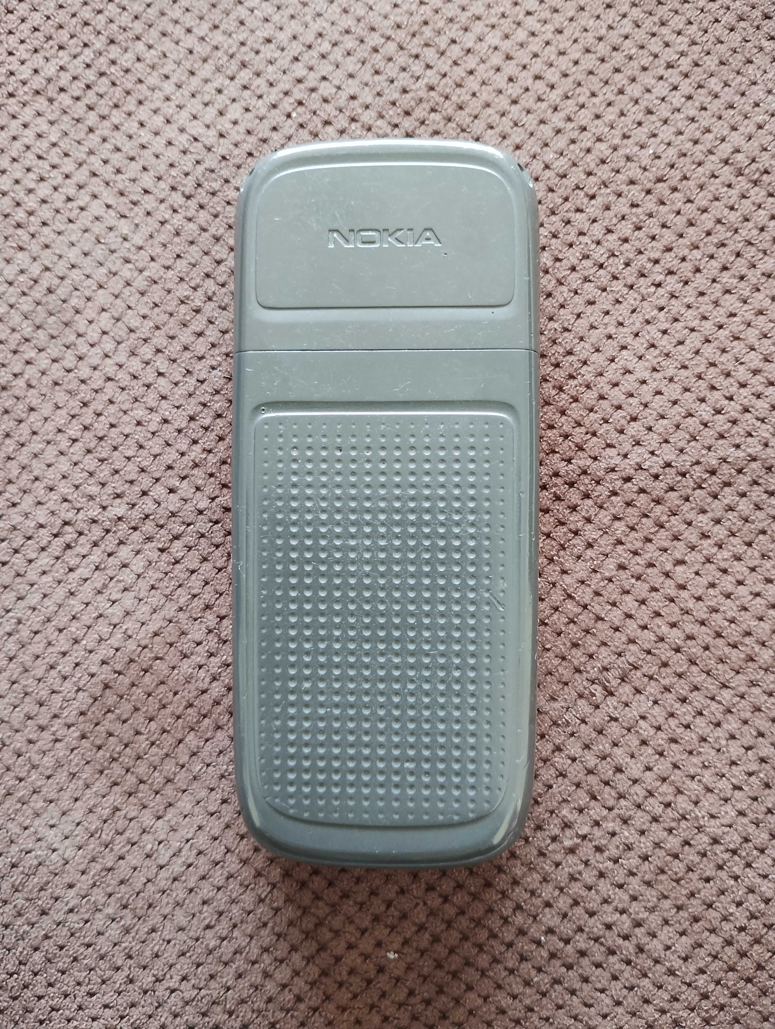 Nokia 1208 RH105 в добро състояние с всичко необходимо.