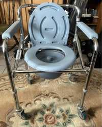 Инвалиден стол за тоалет и баня