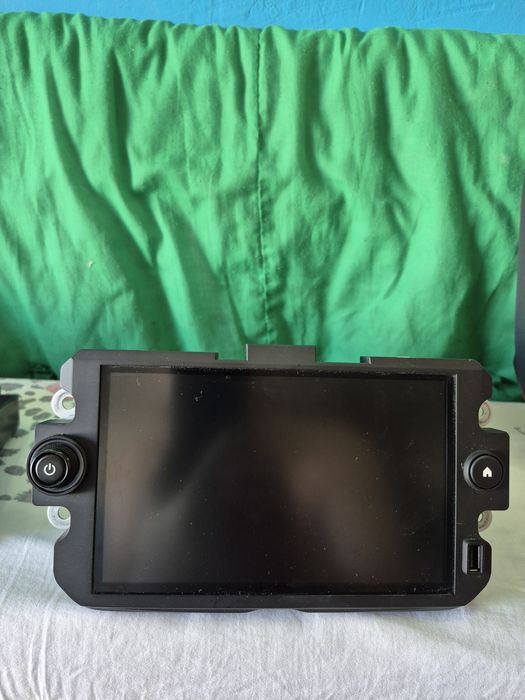 Андроид Renault KAPTUR