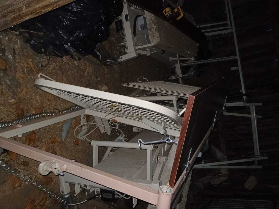 41 Pat electric spital telecomanda/Targa ambulanta spatar reglabil,rot