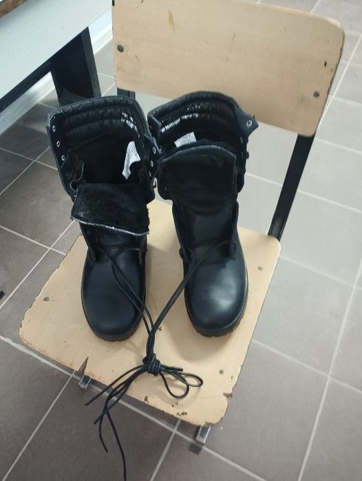 Берцы сатам маломерка 43келеды