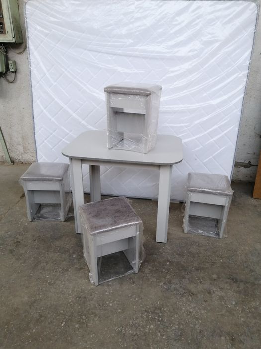 Продаются новые кухонные столы, табуретки от производителя.