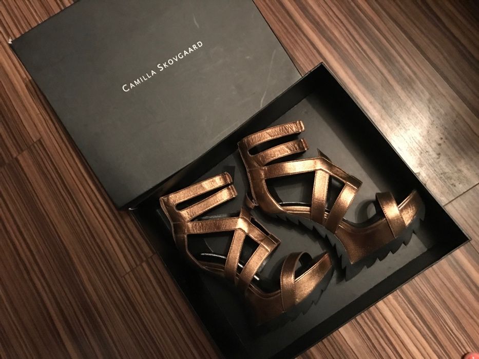 Обувки Camilla Skovgaard