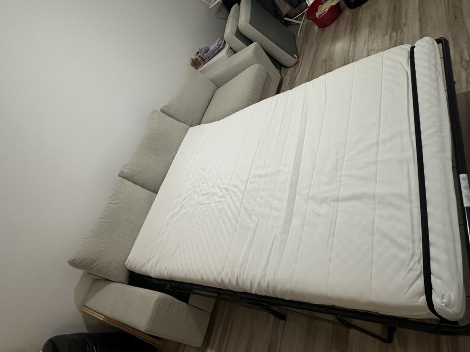 Canapea extensibila!