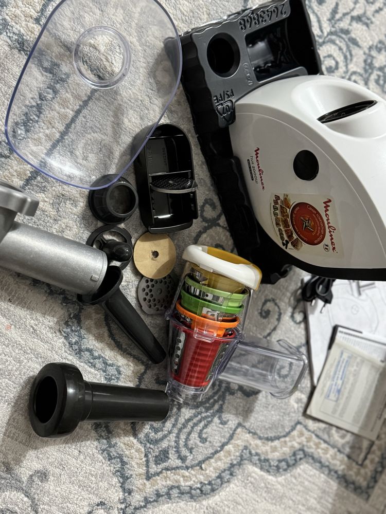 Мясорубка и овощирезка Moulinex hv4