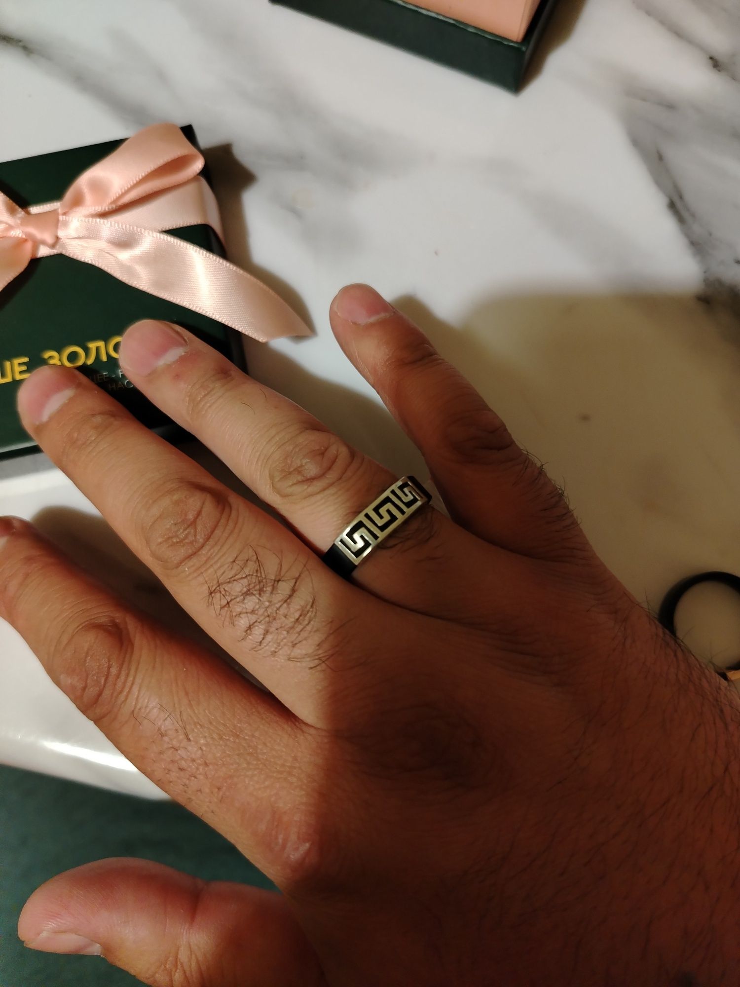 Каучоковое кольцо серебряное 925 пробы Versace
