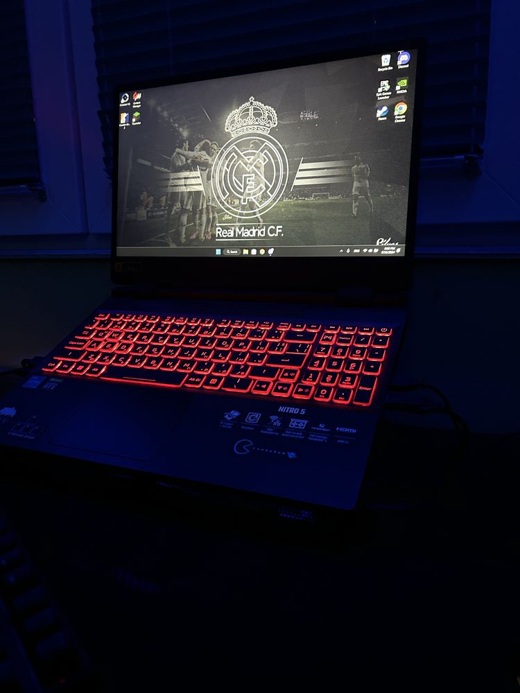 лаптоп acer nitro 5