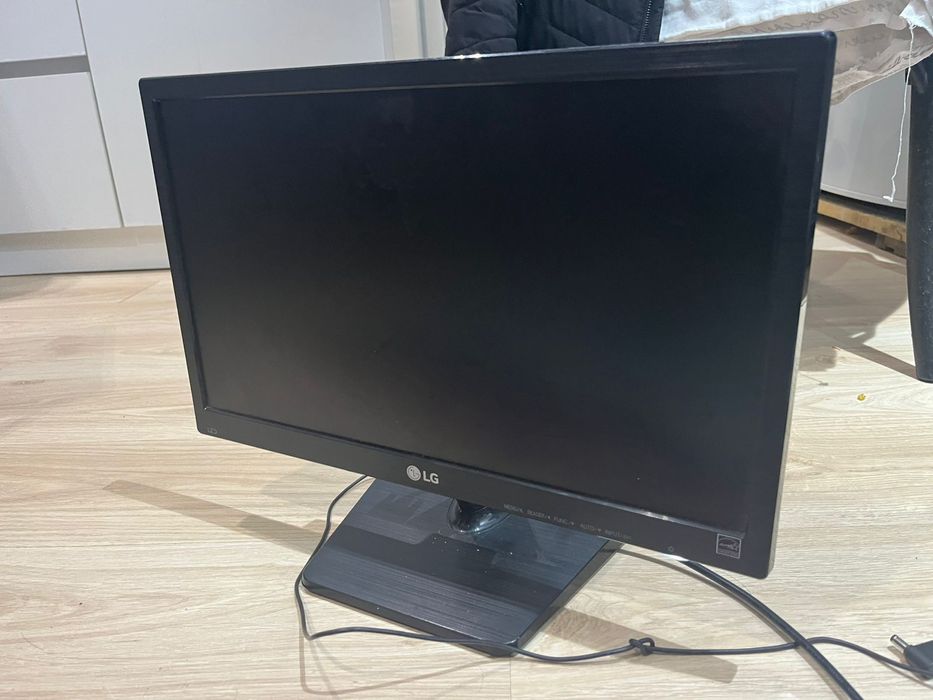 Продаю монитор LG