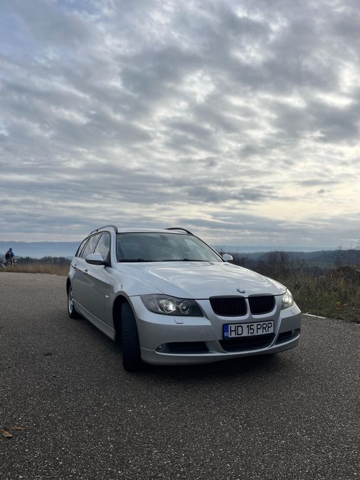 Vand BMW E91 2.0D 2008 163cp distributie fata